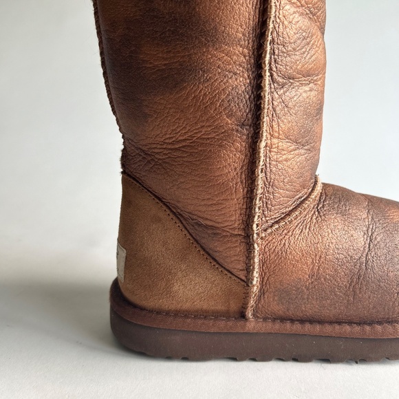 UGG Brown Metallic Genuine Leather Sheepskin Lining Classic Tall Boots size 6 - Picture 14 of 15